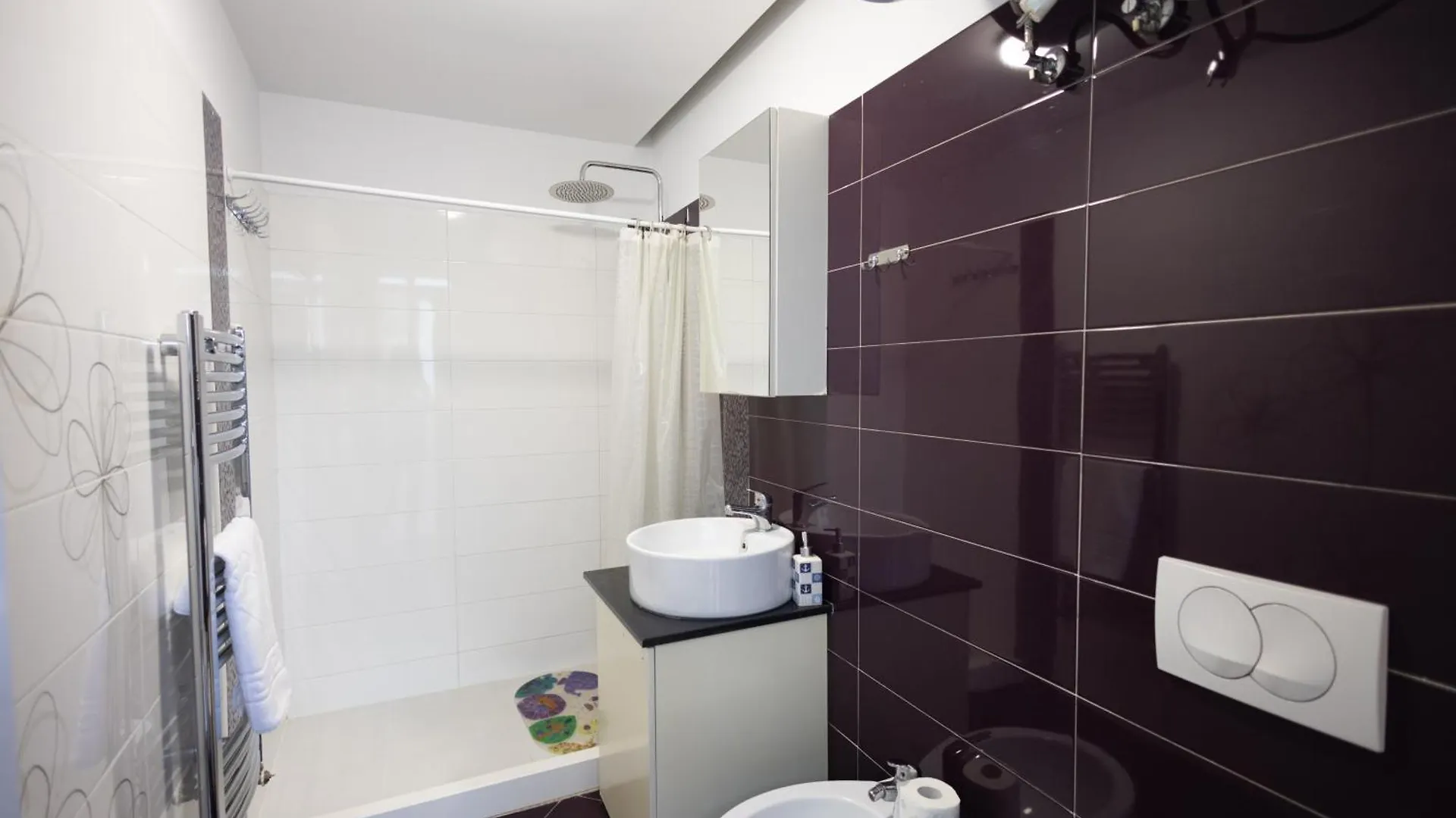 Apartment Kler-Elegant Stay Ali Demi Tirana