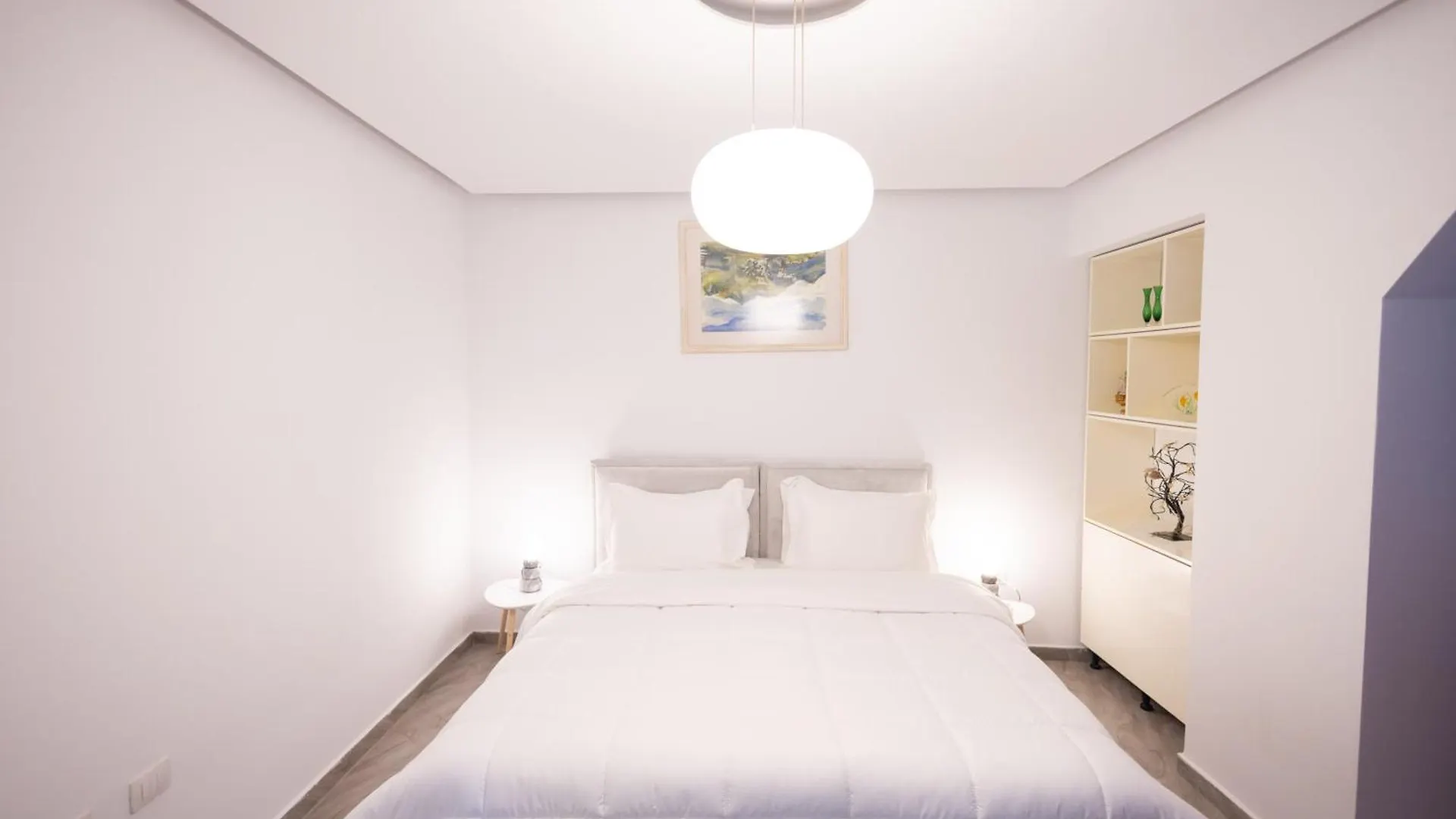 Apartment Kler-Elegant Stay Ali Demi Tirana 0*,